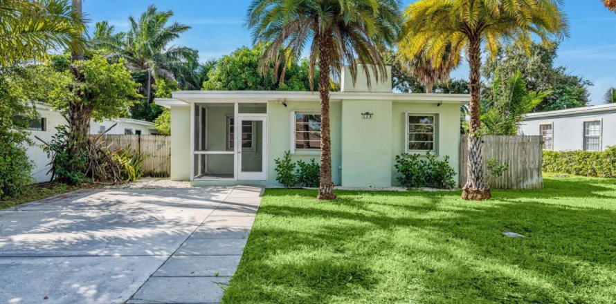 Villa ou maison à Lantana, Floride 2 chambres, 102.94 m2 № 2421351
