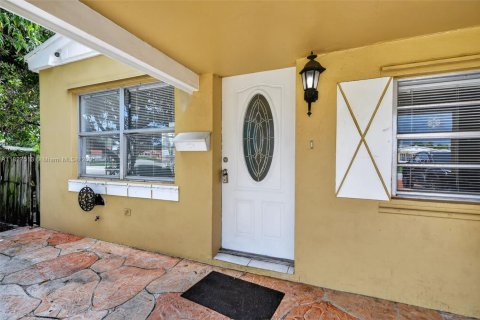 Casa en venta en North Miami Beach, Florida, 4 dormitorios, 118.54 m2 № 1927065 - foto 5