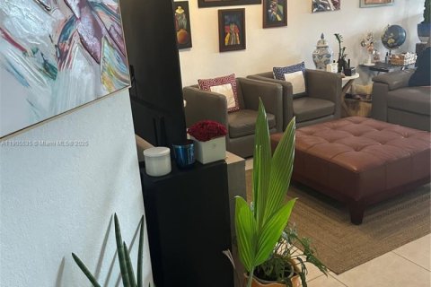 Купить таунхаус в Хомстед, Флорида 3 спальни, 169.73м2, № 1956213 - фото 9