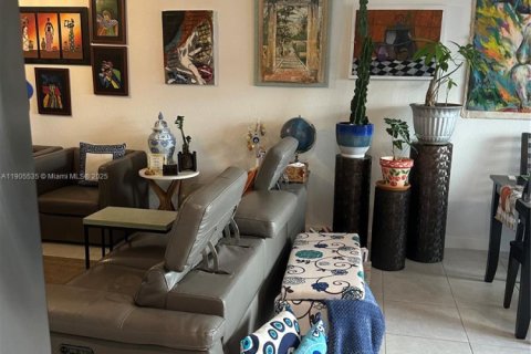 Купить таунхаус в Хомстед, Флорида 3 спальни, 169.73м2, № 1956213 - фото 8