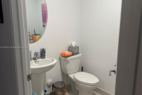 Купить таунхаус в Хомстед, Флорида 3 спальни, 169.73м2, № 1956213 - фото 19