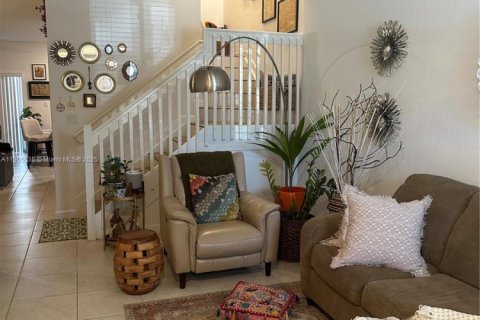 Купить таунхаус в Хомстед, Флорида 3 спальни, 169.73м2, № 1956213 - фото 3