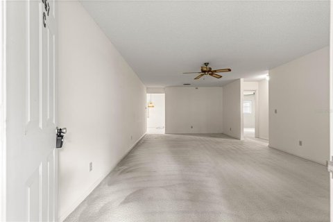House in Ocala, Florida 2 bedrooms, 116.03 sq.m. № 1798514 - photo 8