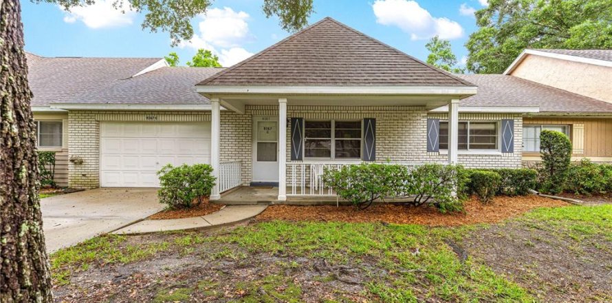House in Ocala, Florida 2 bedrooms, 116.03 sq.m. № 1798514