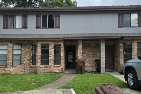 Adosado en venta en Kissimmee, Florida, 2 dormitorios, 99.78 m2 № 1912944 - foto 1