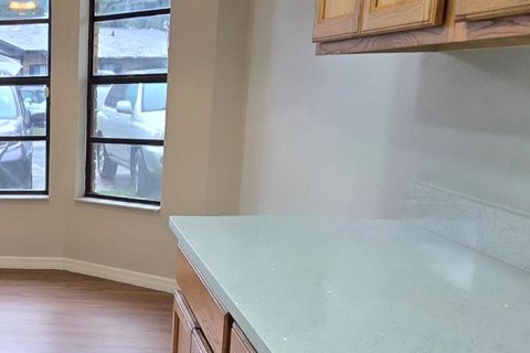 Adosado en venta en Kissimmee, Florida, 2 dormitorios, 99.78 m2 № 1912944 - foto 24