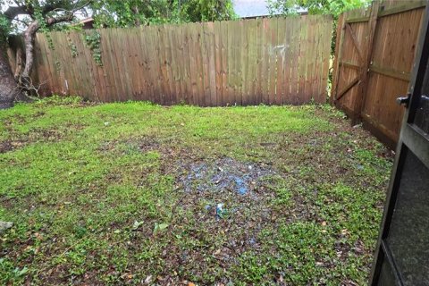 Adosado en venta en Kissimmee, Florida, 2 dormitorios, 99.78 m2 № 1912944 - foto 22