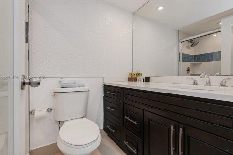 Condominio en venta en Miami Beach, Florida, 50.45 m2 № 2246435 - foto 16