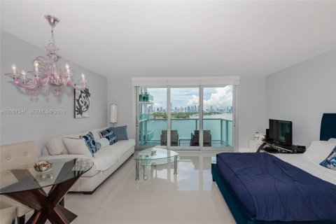 Condominio en venta en Miami Beach, Florida, 50.45 m2 № 2246435 - foto 3