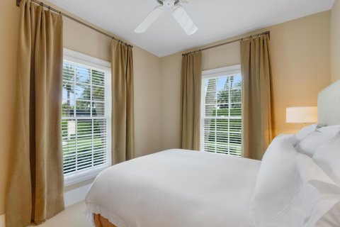 House in Palm Beach, Florida 5 bedrooms, 579.62 sq.m. № 2246692 - photo 22