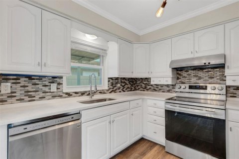Casa en venta en Saint Petersburg, Florida, 3 dormitorios, 104.24 m2 № 1826932 - foto 14