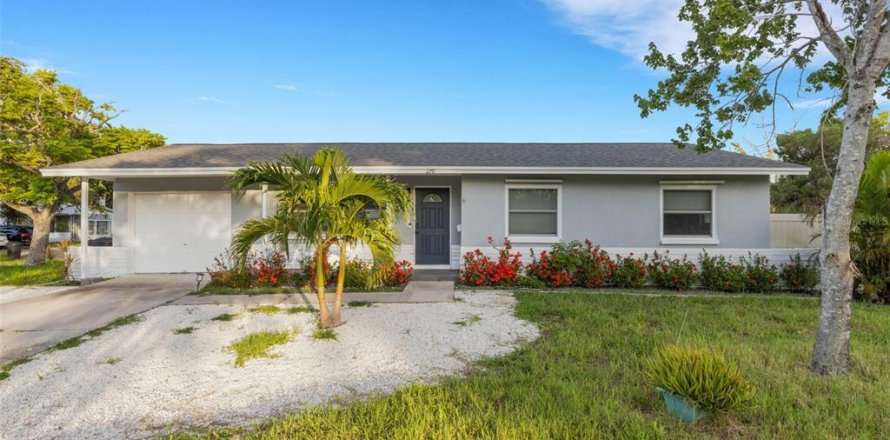 Casa en Saint Petersburg, Florida 3 dormitorios, 104.24 m2 № 1826932