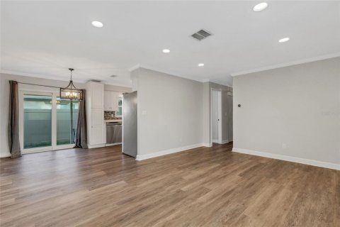 Casa en venta en Saint Petersburg, Florida, 3 dormitorios, 104.24 m2 № 1826932 - foto 5