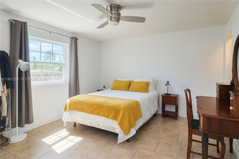 Купить виллу или дом в Нейплс, Флорида 4 спальни, 175.12м2, № 2023912 - фото 18