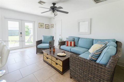 Купить виллу или дом в Нейплс, Флорида 4 спальни, 175.12м2, № 2023912 - фото 5