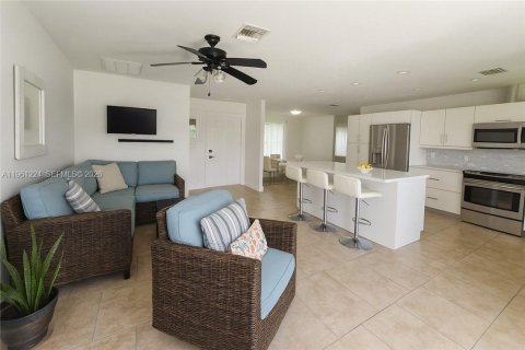 Купить виллу или дом в Нейплс, Флорида 4 спальни, 175.12м2, № 2023912 - фото 4