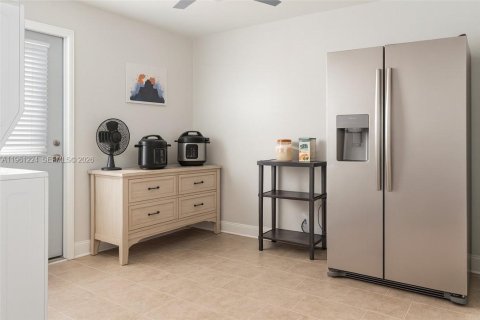 Купить виллу или дом в Нейплс, Флорида 4 спальни, 175.12м2, № 2023912 - фото 25