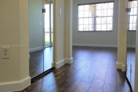 House in Parkland, Florida 3 bedrooms, 130.16 sq.m. № 2008374