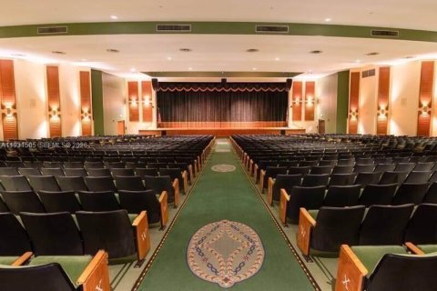 Condominio en alquiler en Pembroke Pines, Florida, 1 dormitorio, 63.64 m2 № 1990448 - foto 19