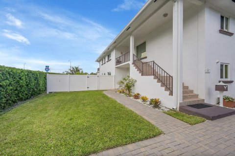 Touwnhouse à louer à Delray Beach, Floride: 3 chambres, 164.07 m2 № 2268245 - photo 4
