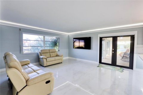 Casa en alquiler en Punta Gorda, Florida, 3 dormitorios, 184.13 m2 № 1869040 - foto 24