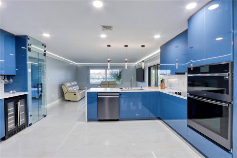 Casa en alquiler en Punta Gorda, Florida, 3 dormitorios, 184.13 m2 № 1869040 - foto 17