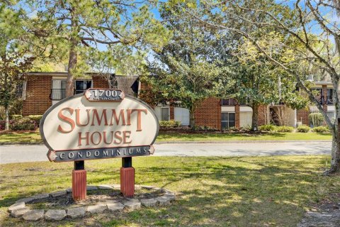 Condominio en alquiler en Gainesville, Florida, 2 dormitorios, 70.14 m2 № 1800102 - foto 1