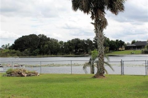 Appartement à louer à Winter Haven, Floride: 2 chambres, 83.61 m2 № 1855691 - photo 2
