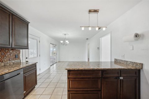 Casa en alquiler en Winter Haven, Florida, 3 dormitorios, 121.24 m2 № 1688550 - foto 18