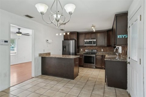Casa en alquiler en Winter Haven, Florida, 3 dormitorios, 121.24 m2 № 1688550 - foto 13