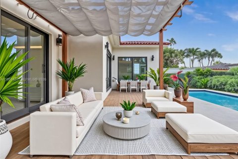 Купить виллу или дом в Серфсайд, Флорида 3 спальни, № 2008871 - фото 14