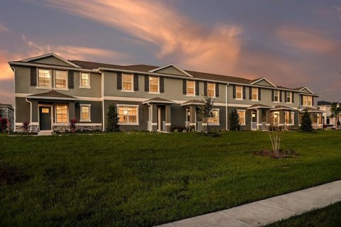Townhouse in Apopka, Florida 4 bedrooms, 176.89 sq.m. № 2225842