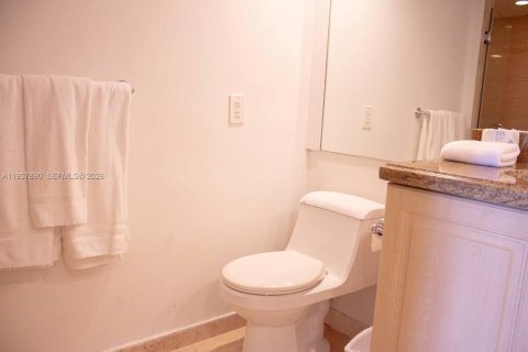 Condominio en venta en Miami, Florida, 2 dormitorios, 138.98 m2 № 2088595 - foto 12
