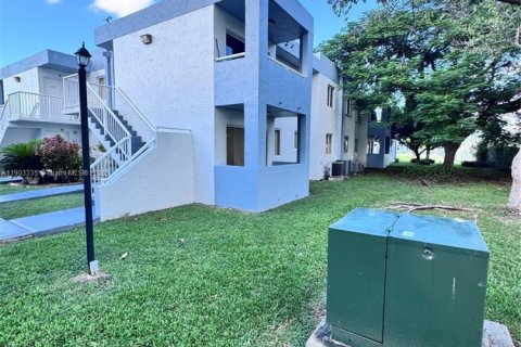 Copropriété à louer à Miami, Floride: 2 chambres, 76.18 m2 № 1954380 - photo 20