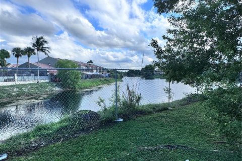 Copropriété à louer à Miami, Floride: 2 chambres, 76.18 m2 № 1954380 - photo 19