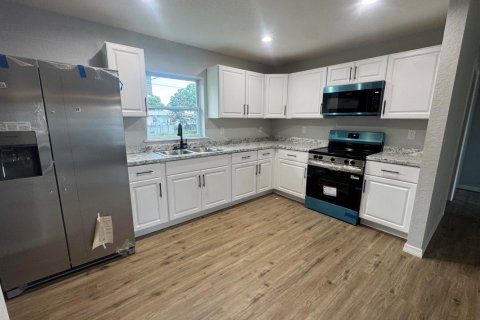 Villa ou maison à vendre à Okeechobee, Floride: 3 chambres, 101.26 m2 № 2083290 - photo 19