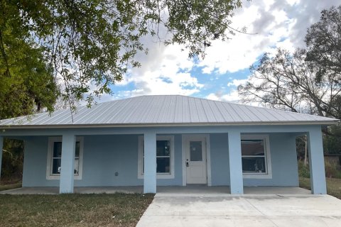 Villa ou maison à vendre à Okeechobee, Floride: 3 chambres, 101.26 m2 № 2083290 - photo 2