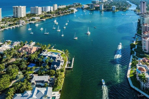 Casa en venta en Boca Raton, Florida, 4 dormitorios, 280.84 m2 № 1178677 - foto 1