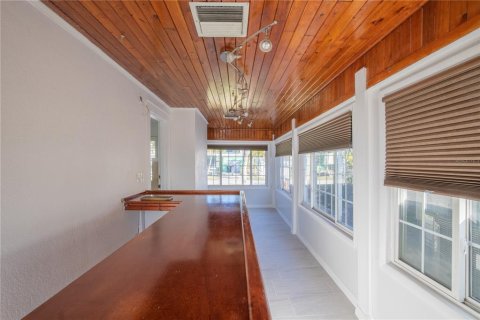 House in Clearwater, Florida 3 bedrooms, 165.64 sq.m. № 2167214 - photo 23
