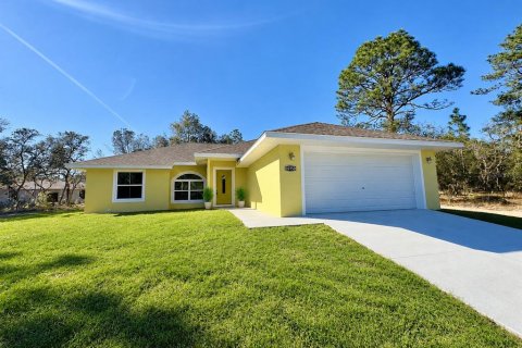 Casa en Citrus Springs, Florida 3 dormitorios, 144.65 m2 № 2386276