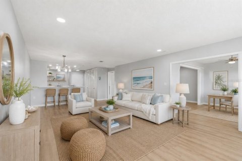 Condo in Belleair Bluffs, Florida, 1 bedroom  № 2217241 - photo 22