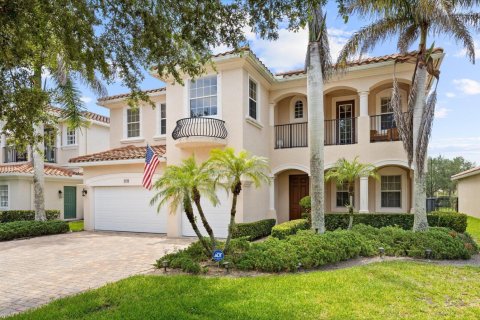 House in Palm City, Florida 5 bedrooms, 400.32 sq.m. № 2187148