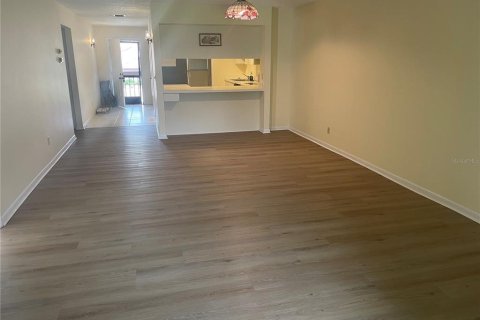 Condominio en alquiler en Palm Harbor, Florida, 2 dormitorios, 113.34 m2 № 1843783 - foto 7