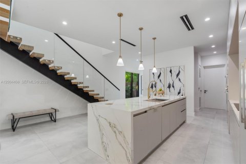 Купить таунхаус в Форт-Лодердейл, Флорида 3 спальни, 210.33м2, № 2068567 - фото 11