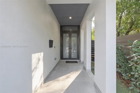 Купить таунхаус в Форт-Лодердейл, Флорида 3 спальни, 210.33м2, № 2068567 - фото 25