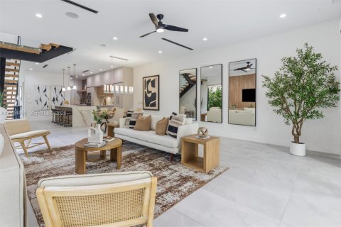 Купить таунхаус в Форт-Лодердейл, Флорида 3 спальни, 210.33м2, № 2068567 - фото 7