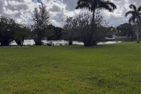 Condo in Sunrise, Florida, 1 bedroom  № 1946720 - photo 11