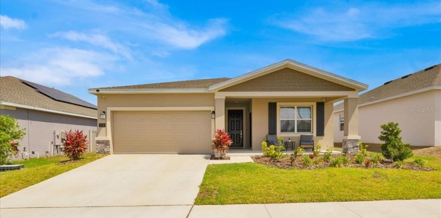 Villa ou maison à Davenport, Floride 3 chambres, 157.93 m2 № 2348390