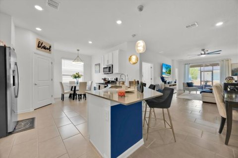 Villa ou maison à louer à Davenport, Floride: 3 chambres, 157.93 m2 № 2348390 - photo 5