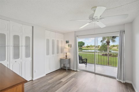 Condo in Fort Myers, Florida, 2 bedrooms  № 1792651 - photo 17